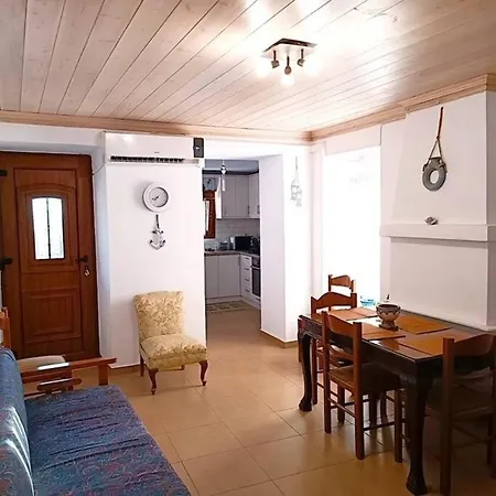House Akrothea Kallirakhi