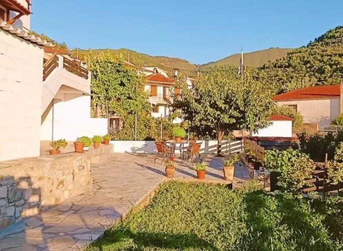 House Akrothea Nyaraló Kaliráhi